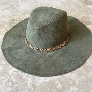 Dark green felt hat chain/gold detail OS